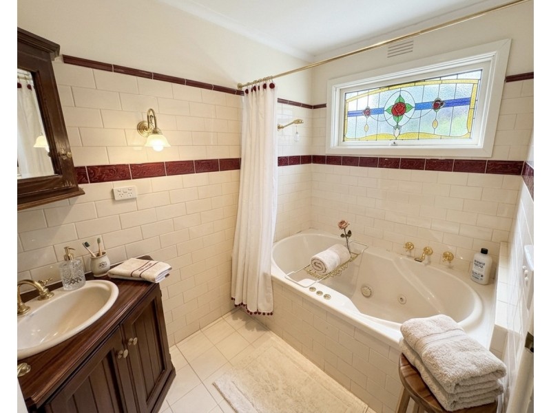 21 Murdoch Avenue, Mulgrave VIC 3170