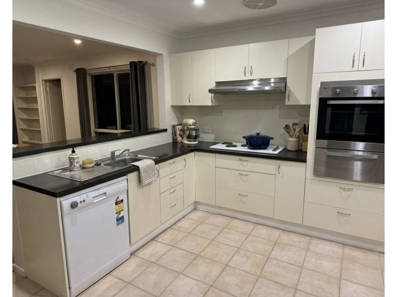 21 Murdoch Avenue, Mulgrave VIC 3170