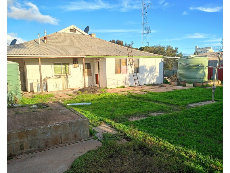 1 Clive Street, Minnipa SA 5654