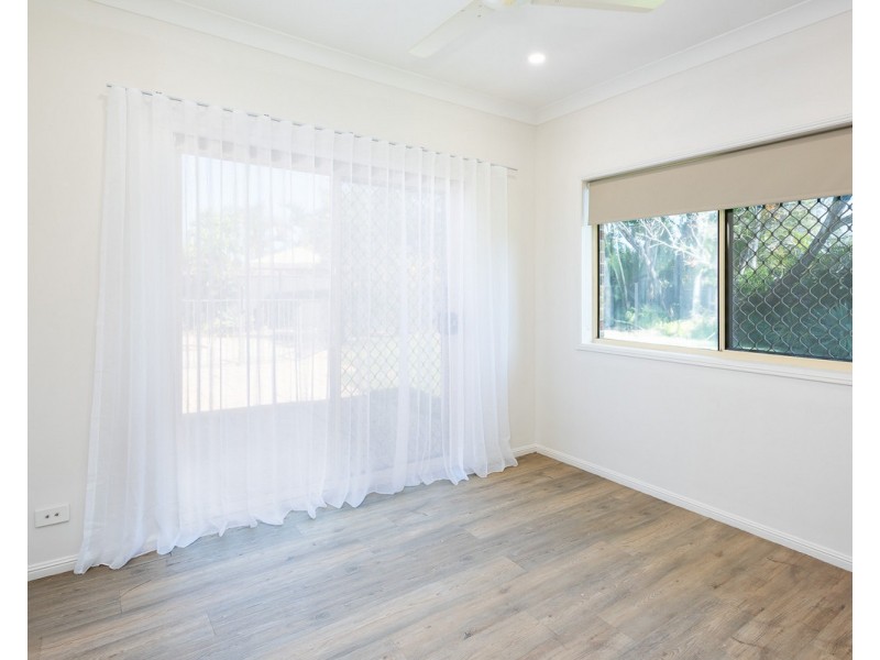 18 Suncrest Court, Parkwood QLD 4214