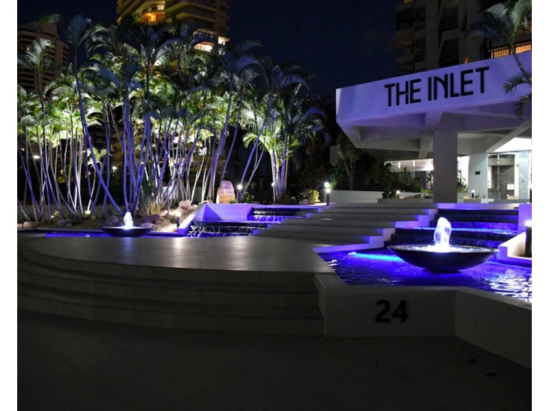 24 Breaker Street, Main Beach QLD 4217