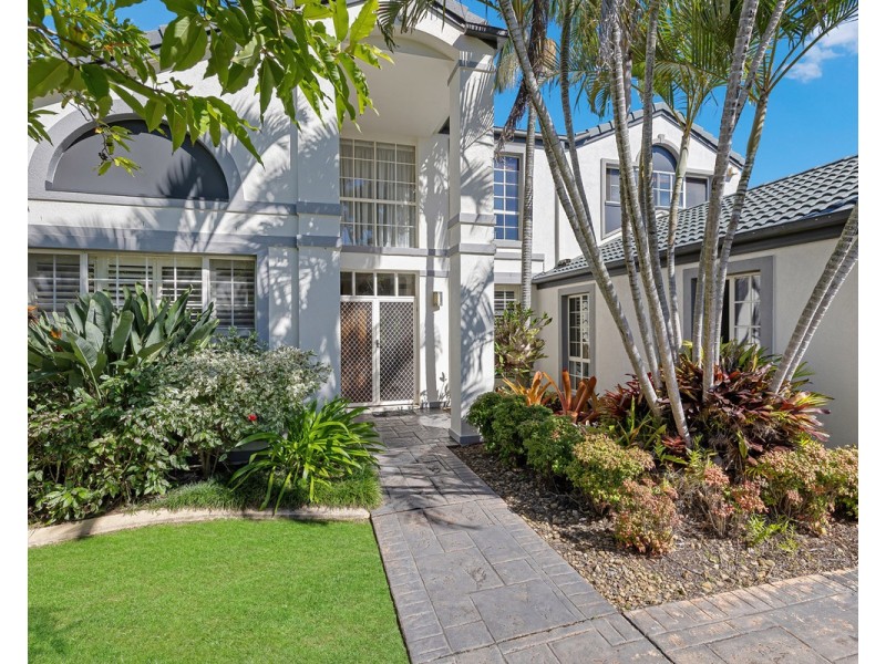 18 Tranquility Circuit, Helensvale QLD 4212
