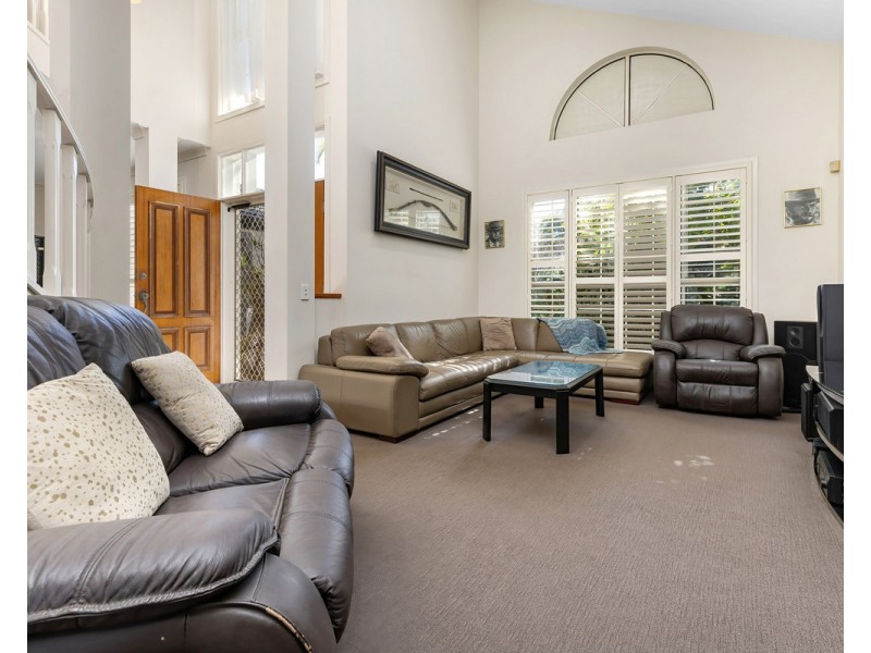 18 Tranquility Circuit, Helensvale QLD 4212