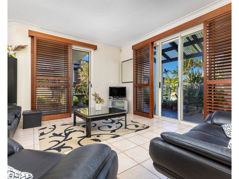 18 Tranquility Circuit, Helensvale QLD 4212