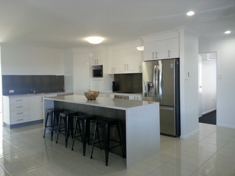2 Surrey Court, Ooralea QLD 4740