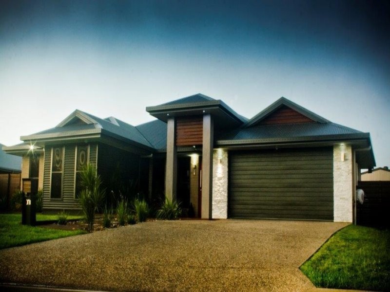 1 Hocking Crescent, Marian QLD 4753