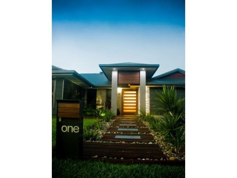 1 Hocking Crescent, Marian QLD 4753