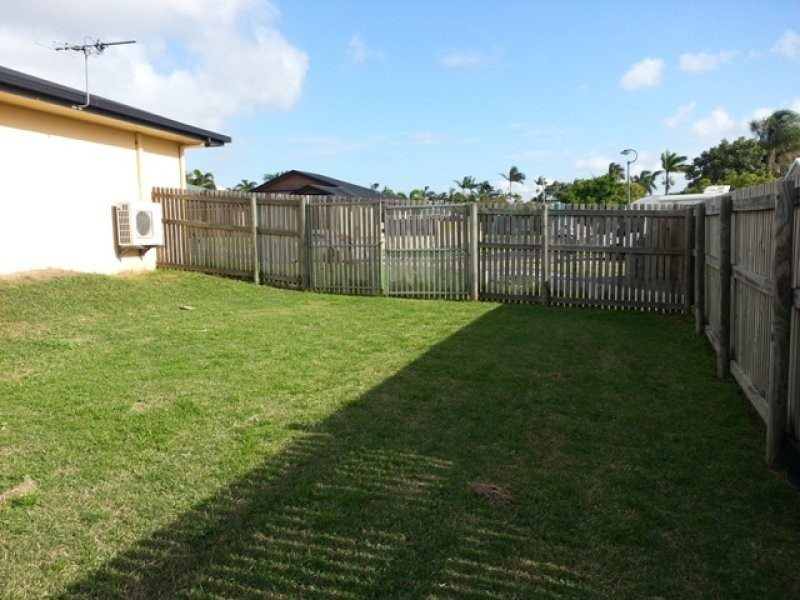 10 Seacove Court, Eimeo QLD 4740