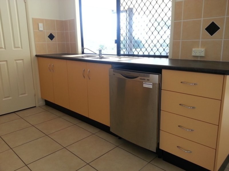 10 Seacove Court, Eimeo QLD 4740