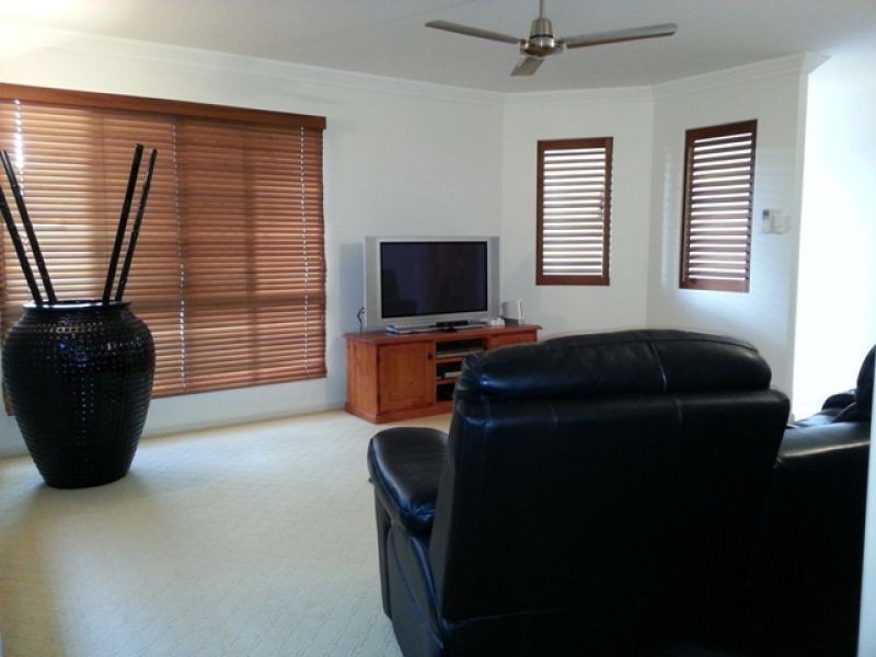 6 Bonsai Court, Glenella QLD 4740