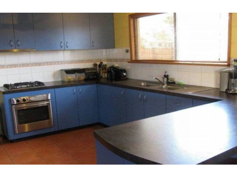 11 Hartog Street, Andergrove QLD 4740