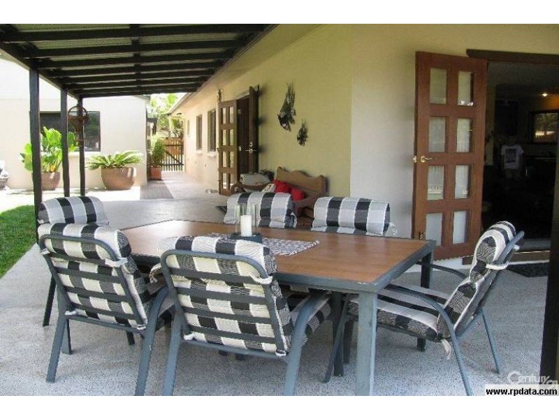 11 Hartog Street, Andergrove QLD 4740