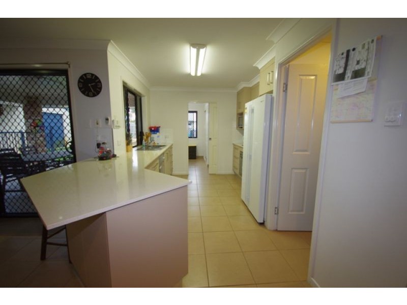 34 Dolphin Drive, Bucasia QLD 4750