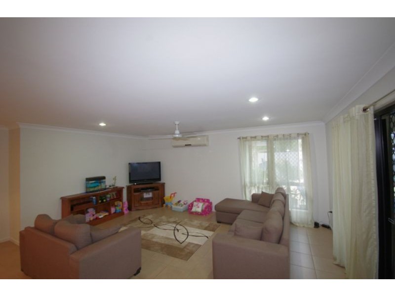 34 Dolphin Drive, Bucasia QLD 4750