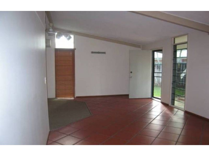 25 Van Eldik Avenue, Andergrove QLD 4740