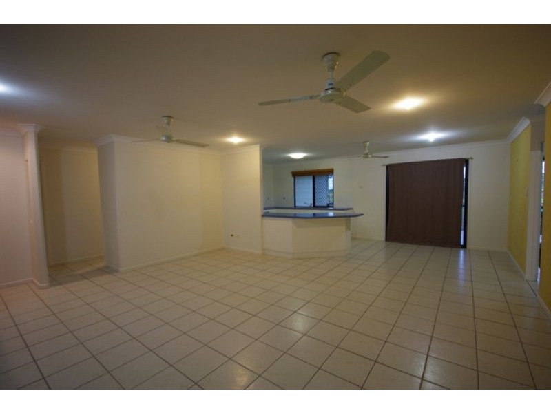 26 Avalon Drive, Rural View QLD 4740