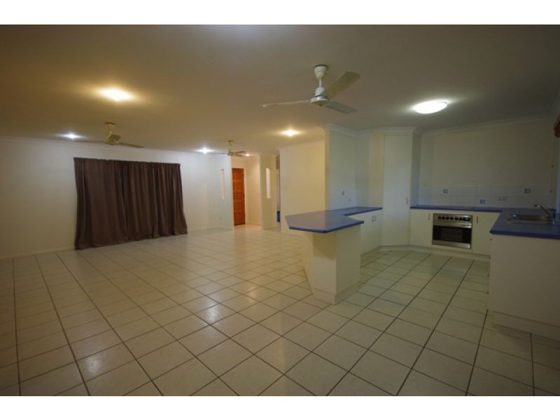 26 Avalon Drive, Rural View QLD 4740