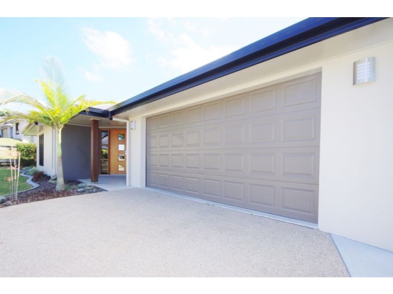 84 Dianella Drive, Glenella QLD 4740