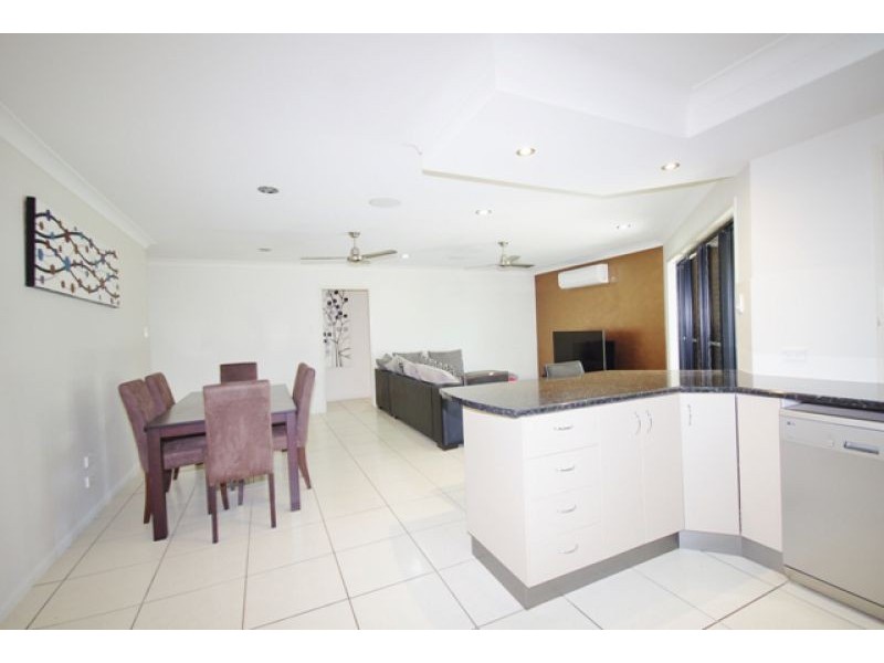 84 Dianella Drive, Glenella QLD 4740