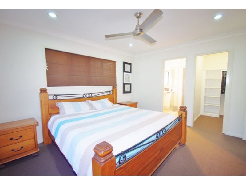 84 Dianella Drive, Glenella QLD 4740