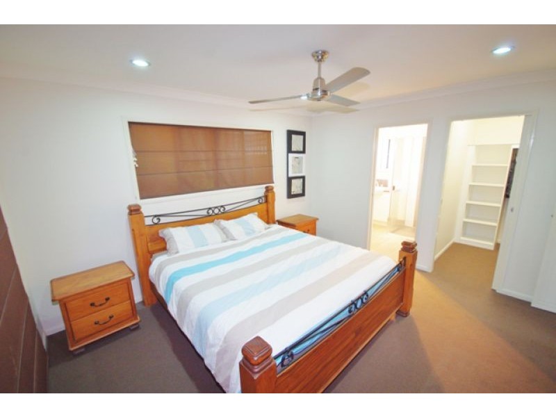 84 Dianella Drive, Glenella QLD 4740