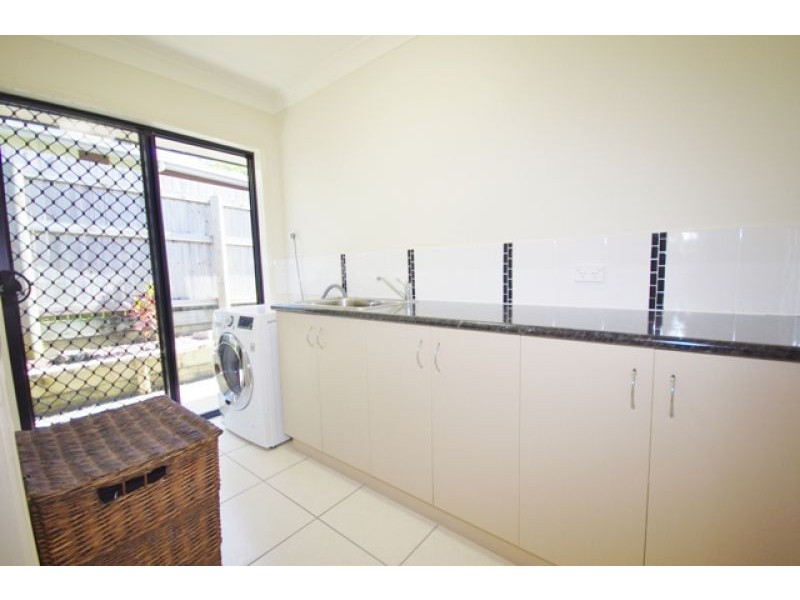 84 Dianella Drive, Glenella QLD 4740