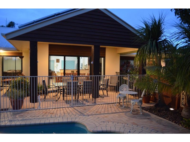 1 Swordfish Place, Banksia Beach QLD 4507