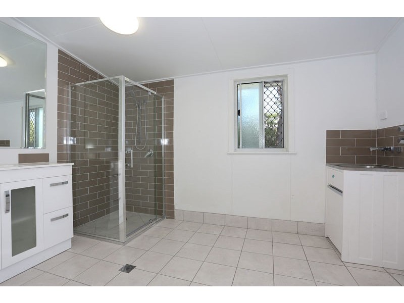 15 Winnett Street, Woorim QLD 4507