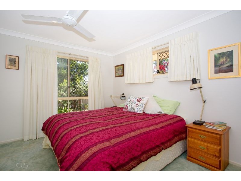 12 Sunbrite Court, Sandstone Point QLD 4511