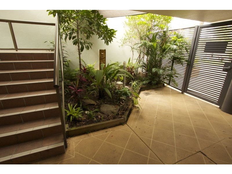 Sandstone Point QLD 4511