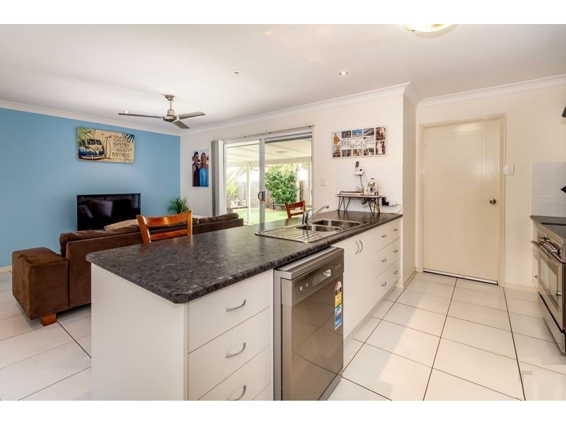 2 Harmony Avenue, Bongaree QLD 4507