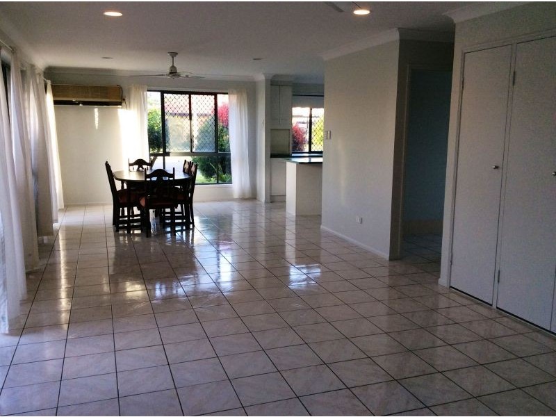 6 Burrawong Ave, Bongaree QLD 4507