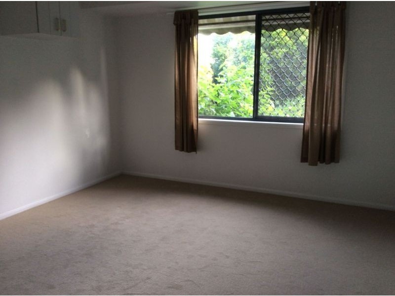 6 Burrawong Ave, Bongaree QLD 4507