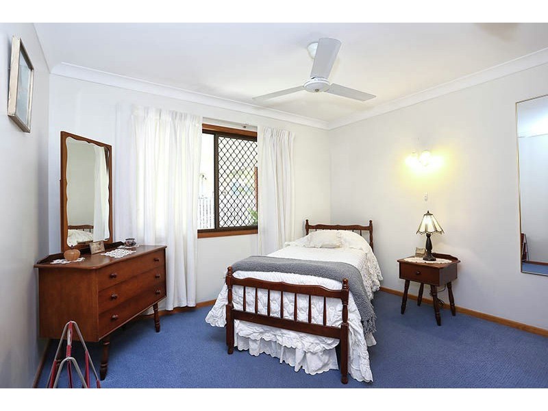 9 Iris Ct, Bongaree QLD 4507