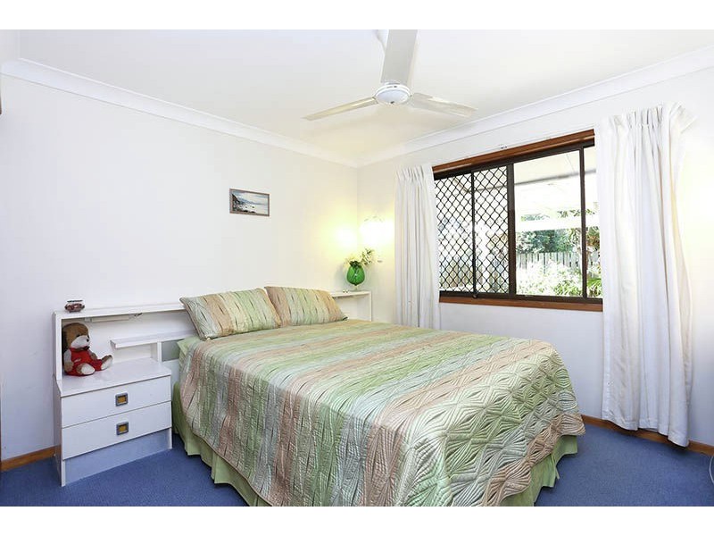 9 Iris Ct, Bongaree QLD 4507