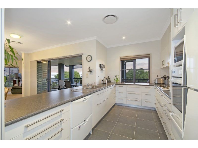 25 Kakadu Cct, Banksia Beach QLD 4507