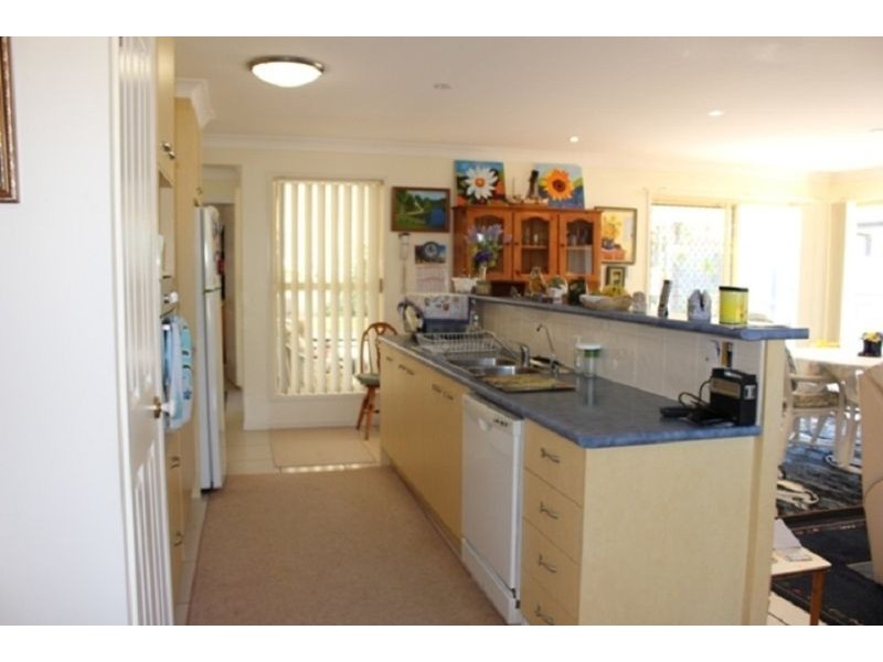 11 Mossman Way, Sandstone Point QLD 4511