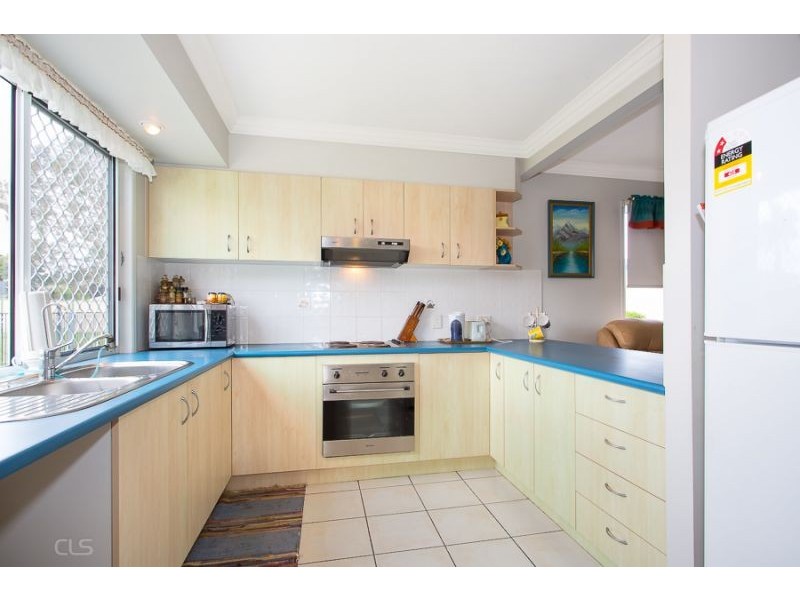 95 Sunderland Dr, Banksia Beach QLD 4507