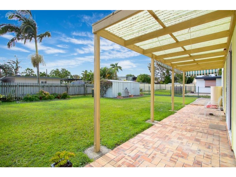 95 Sunderland Dr, Banksia Beach QLD 4507