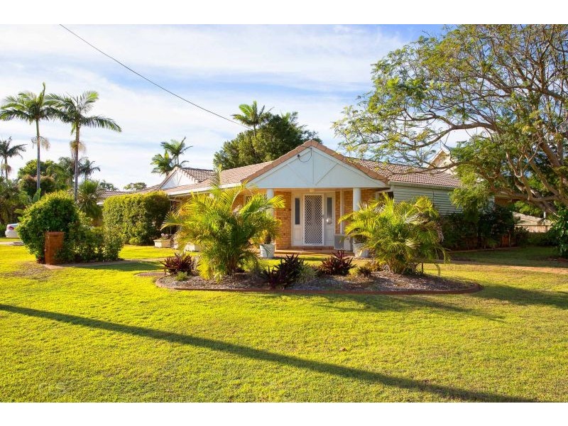 1 Woods Court, Woorim QLD 4507