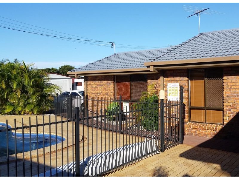 7 Marton Pl, Banksia Beach QLD 4507