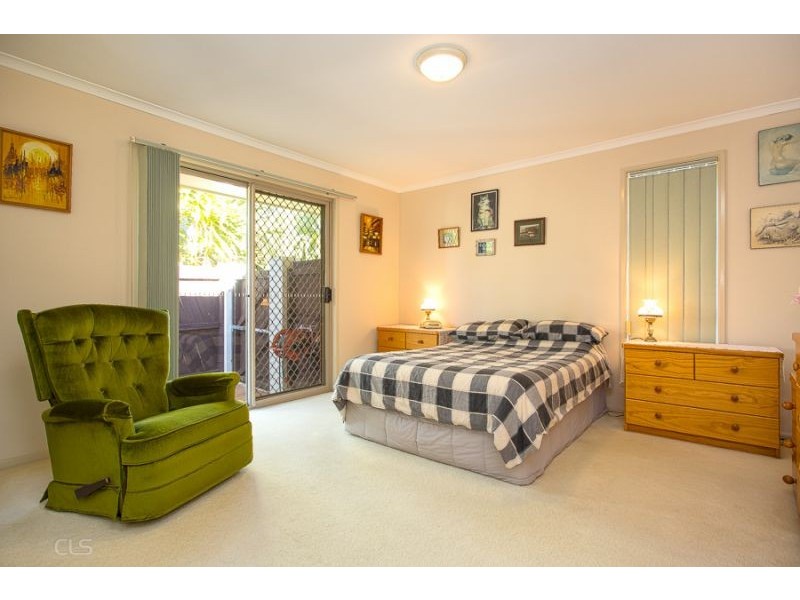 17 Castaway Ct, Banksia Beach QLD 4507