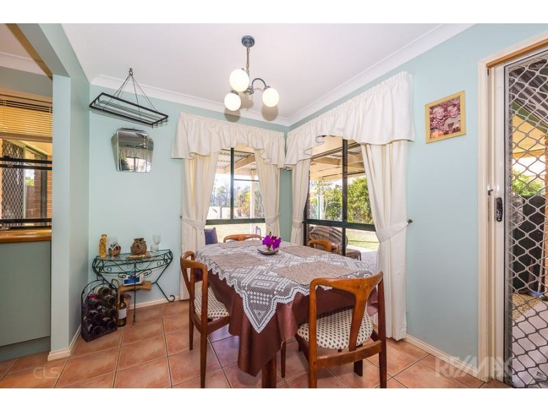 70 Protea Dr, Bongaree QLD 4507