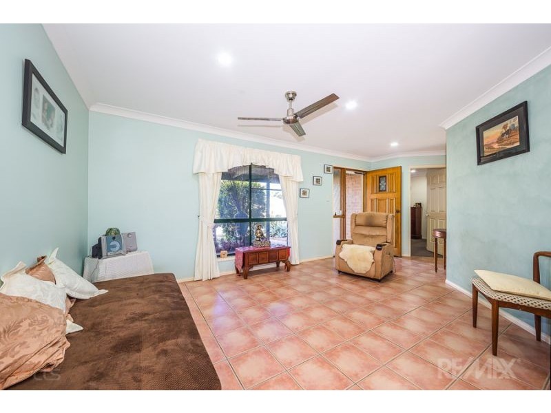 70 Protea Dr, Bongaree QLD 4507