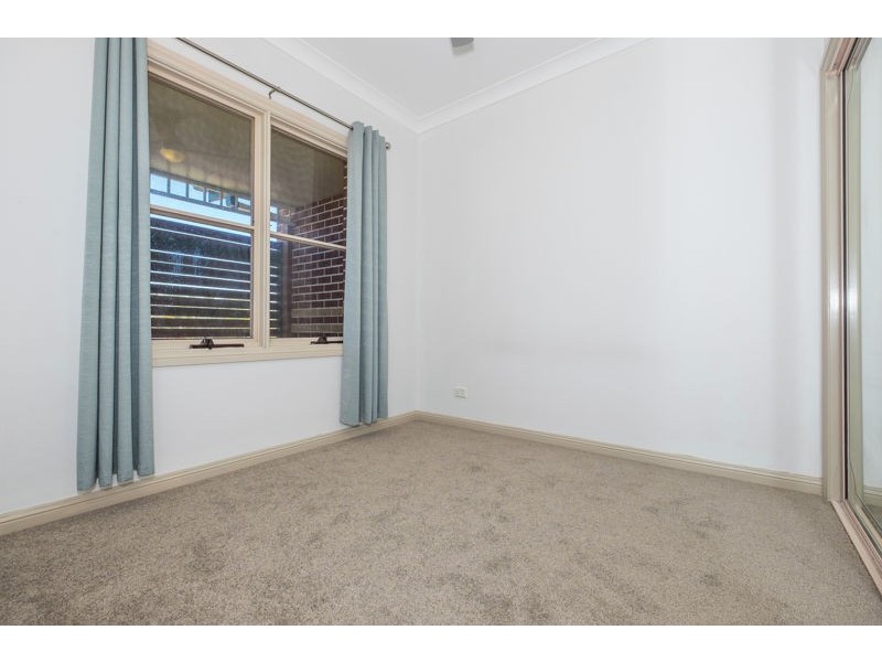 2 Trent Ct, Sandstone Point QLD 4511