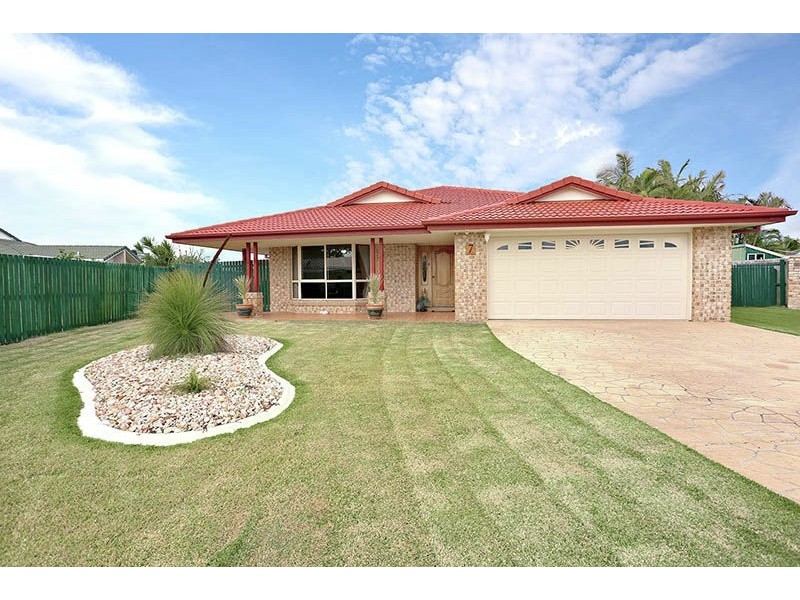 7 Calm Crt, Bongaree QLD 4507