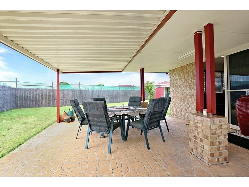 7 Calm Crt, Bongaree QLD 4507