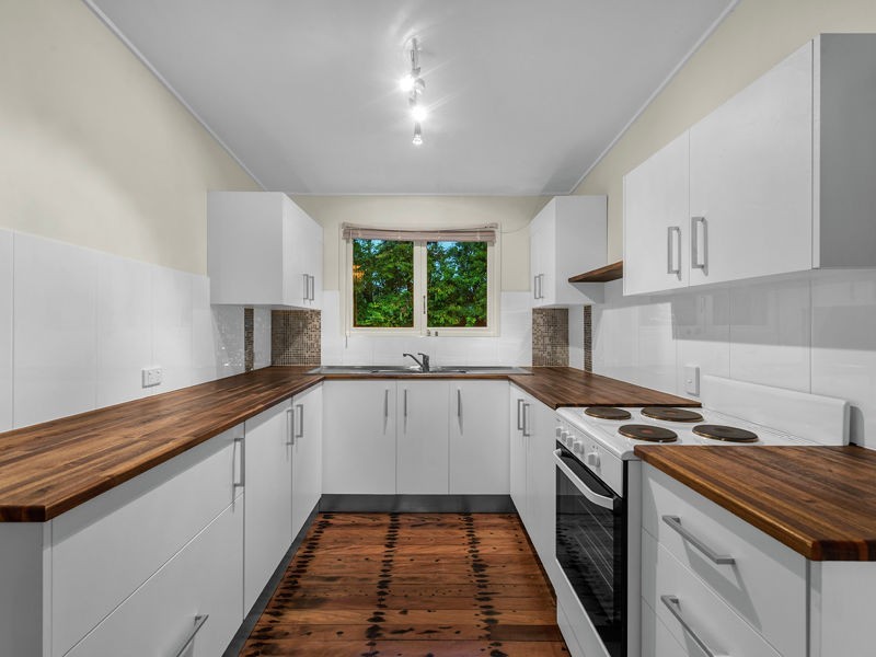 96 Sunderland Drive, Banksia Beach QLD 4507