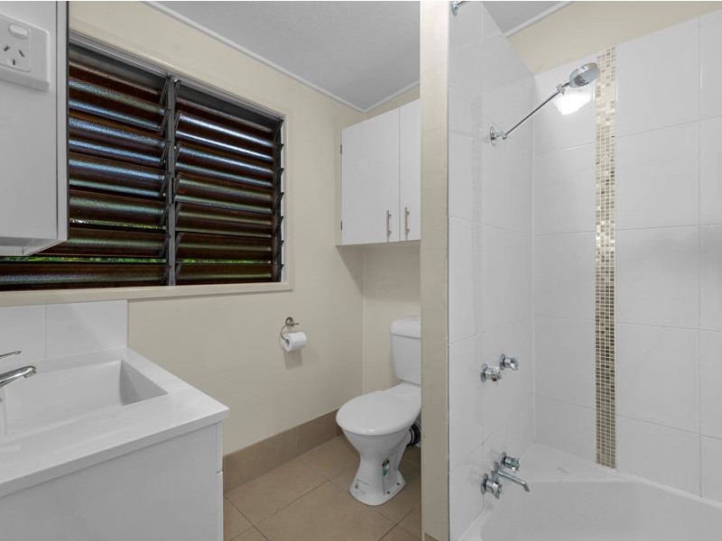 96 Sunderland Drive, Banksia Beach QLD 4507