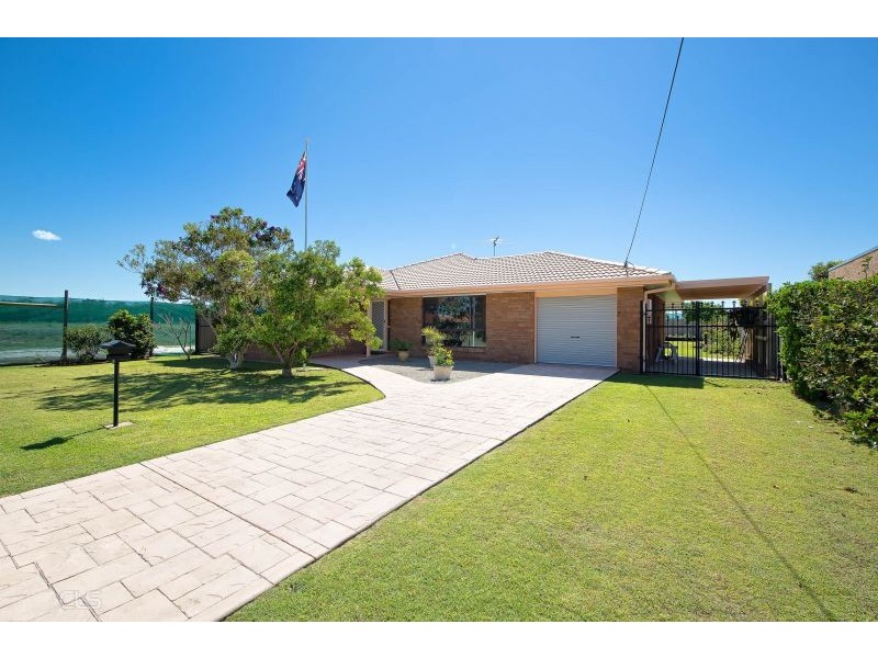 16 Village Avenue, Bongaree QLD 4507